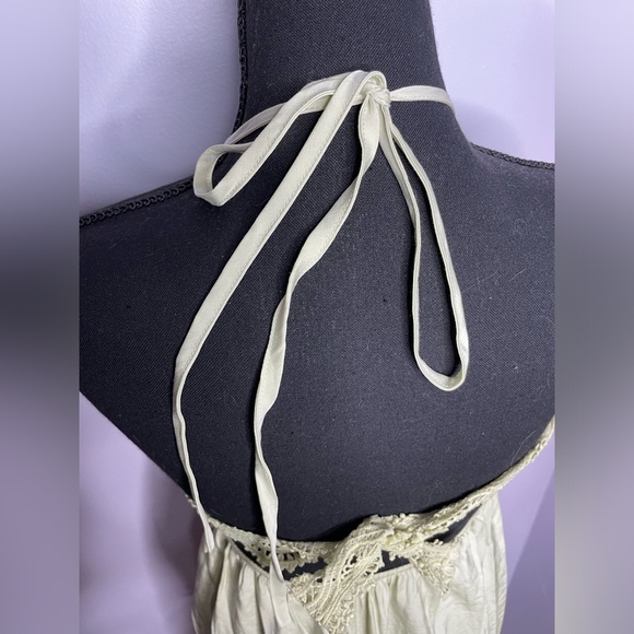 Dress - Picture 12 of 12